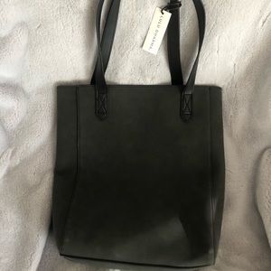 Lulu Dharma Black Tall Tote